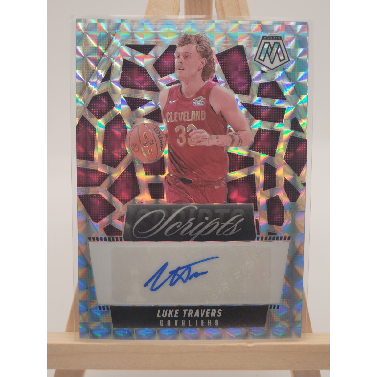 2024-25 Panini Mosaic Scripts Luke Travers Auto Cavaliers #MS-LTC