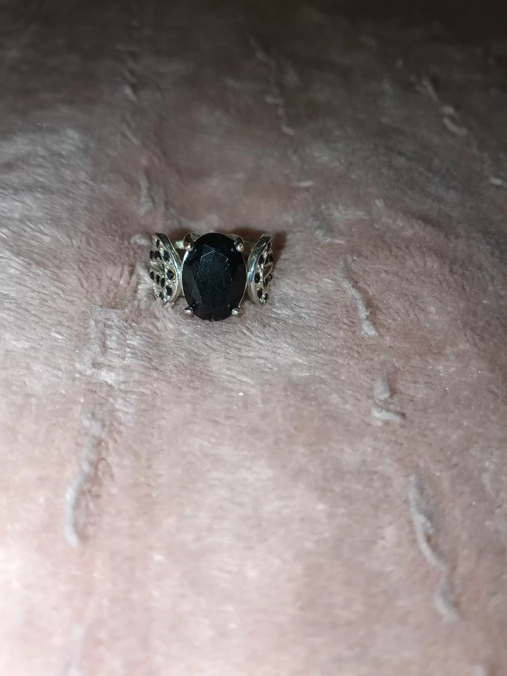 Anillo de ónix y plata de ley talla 8 Foto 2 de 4
