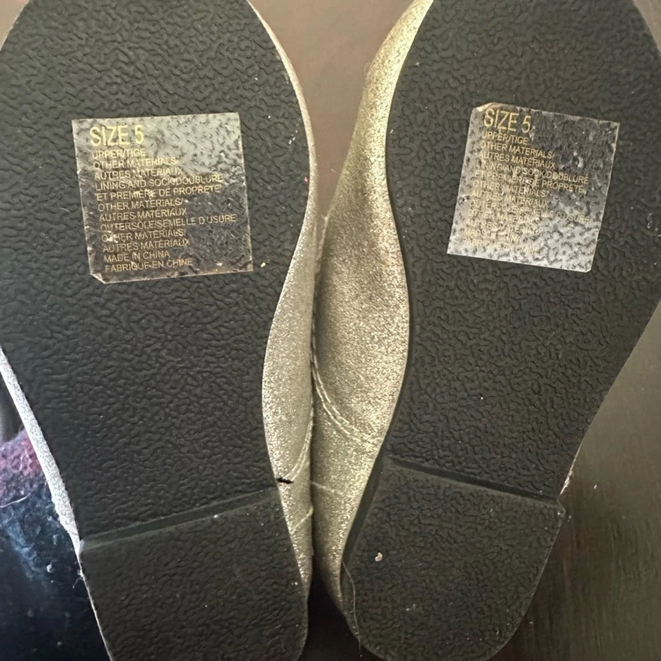 Crazy8 zapatos brillantes Foto 4 de 4