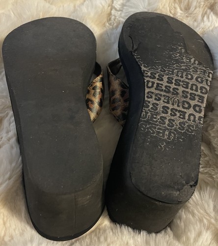 Guess DAMEN-FLIP-FLOPS SCHWARZ KEILABSATZ Plateau SANDALEN Glitzer Leopard Größe 6,5 - Bild 7 von 9