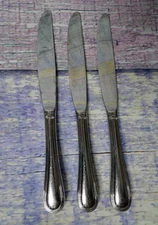 World Tableware International GENEVA Stainless Flatware Butter Dinner Knives 9"