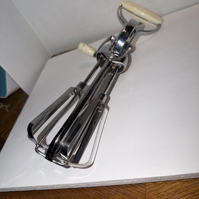 Vintage Egg Beater Cream Lucite Handles Excellent Condition 