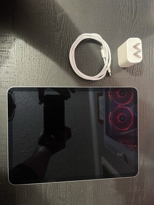 Apple IPad Pro 4th Generation With Apple Magic Keyboard