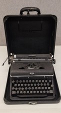 Vintage Royal Quite Deluxe Portable Typewriter With Original Case Tested thumbnail