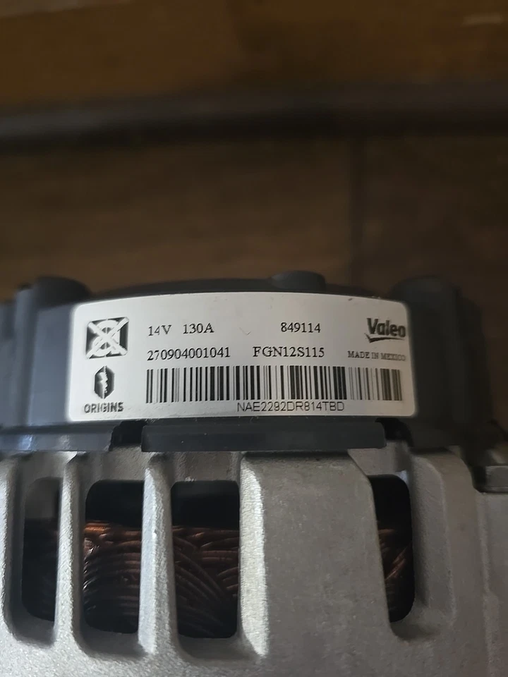 Alternador VALEO 849114 para Buick Regal Chevy Equinox GMC Terrain 2.4 L4 Foto 2 de 4