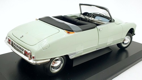 Norev Scala 1/18 Diecast 181562 - Citroen DS19 Cabriolet - Verde chiaro pallido - Foto 2 di 6