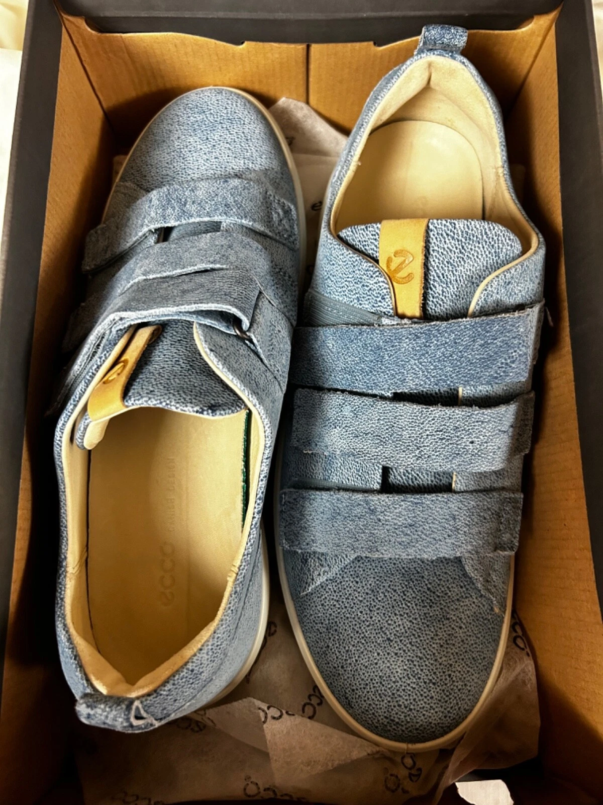 Ecco Donna Soft8Ladies Taglia 39 (8 8 1 2) Pelle Blu. Triplo cinturino in denim. Nuovo con scatola