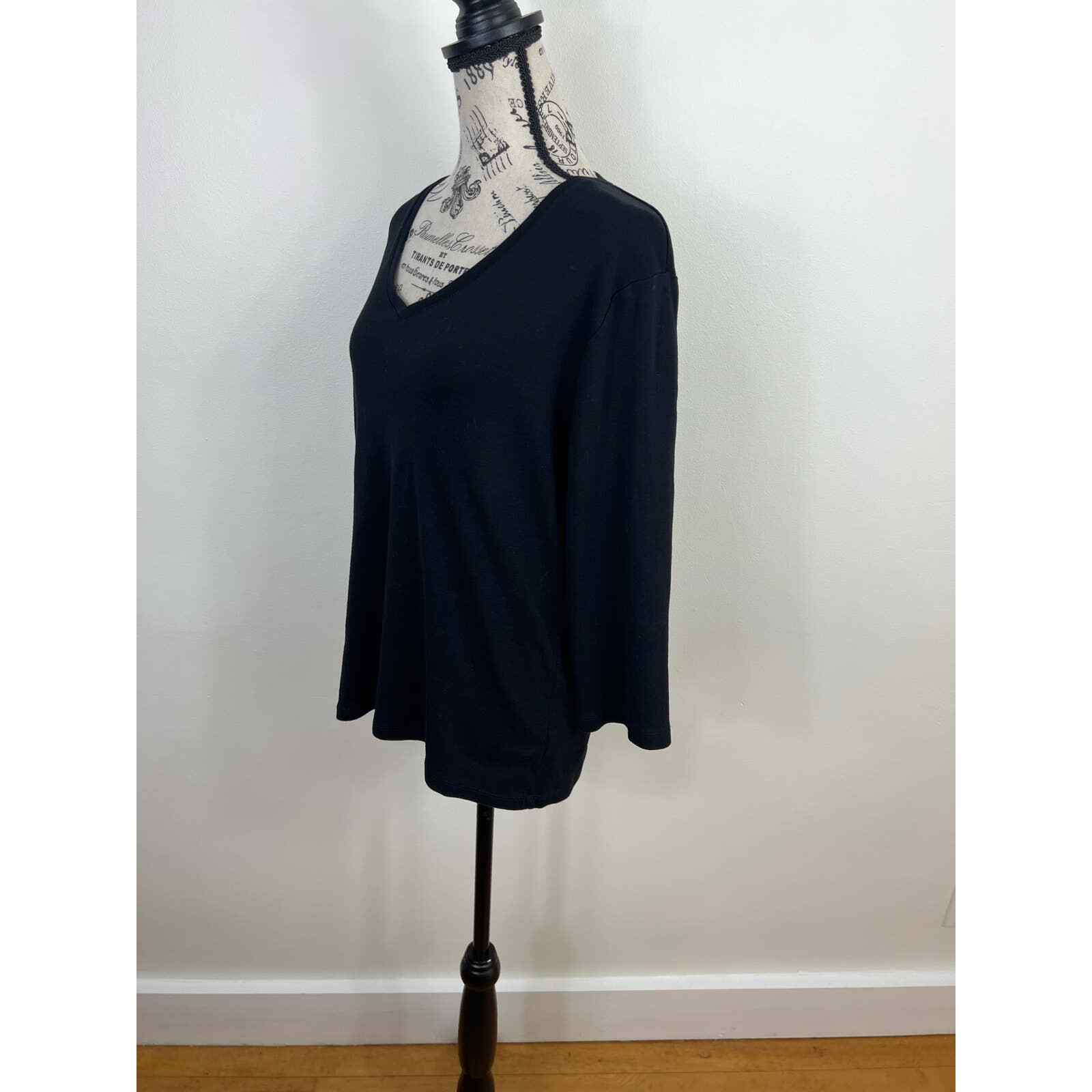 St. John's Bay Classic Tee Basic Black Long sleev… - image 7