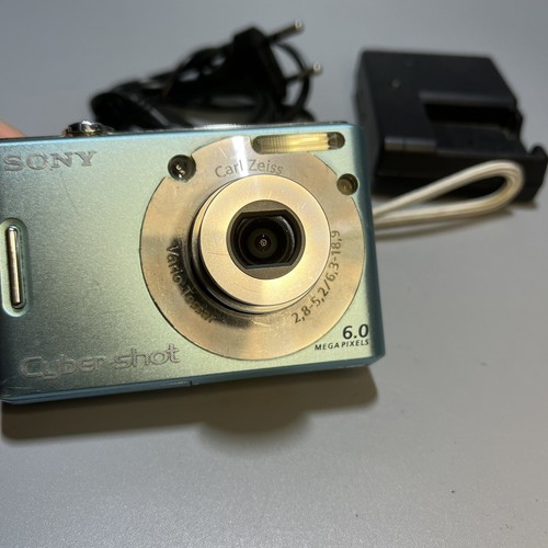 Sony Cyber-Shot DSC-W30 6.0MP Digital Camera - Blue - Picture 4 of 12