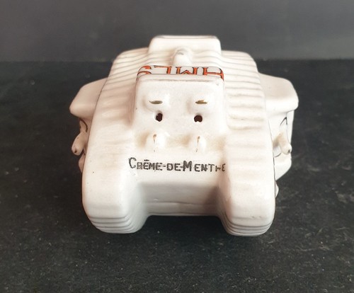 WW1 British Ceramic Crested Carlton China MK IV Tank with Thornton Heath Crest - Picture 2 of 18