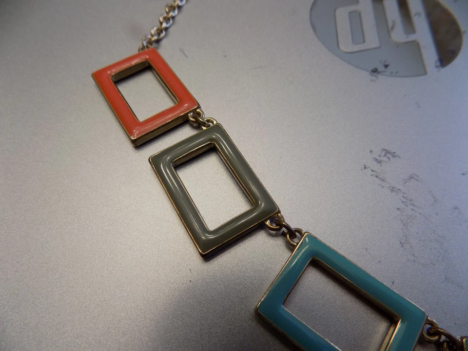 Collar Cookie Lee Azul Teal Coral Esmalte Rectánge Geométrico Longitud Ajustable Foto 3 de 4