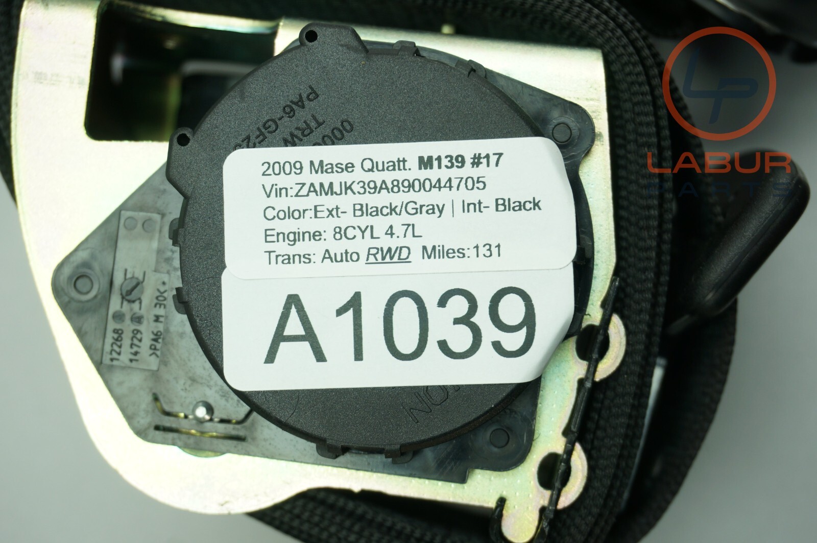 M139 09-13 Maserati Quattroporte Rear Middle Passenger Seat Belt Seatbelt A1039