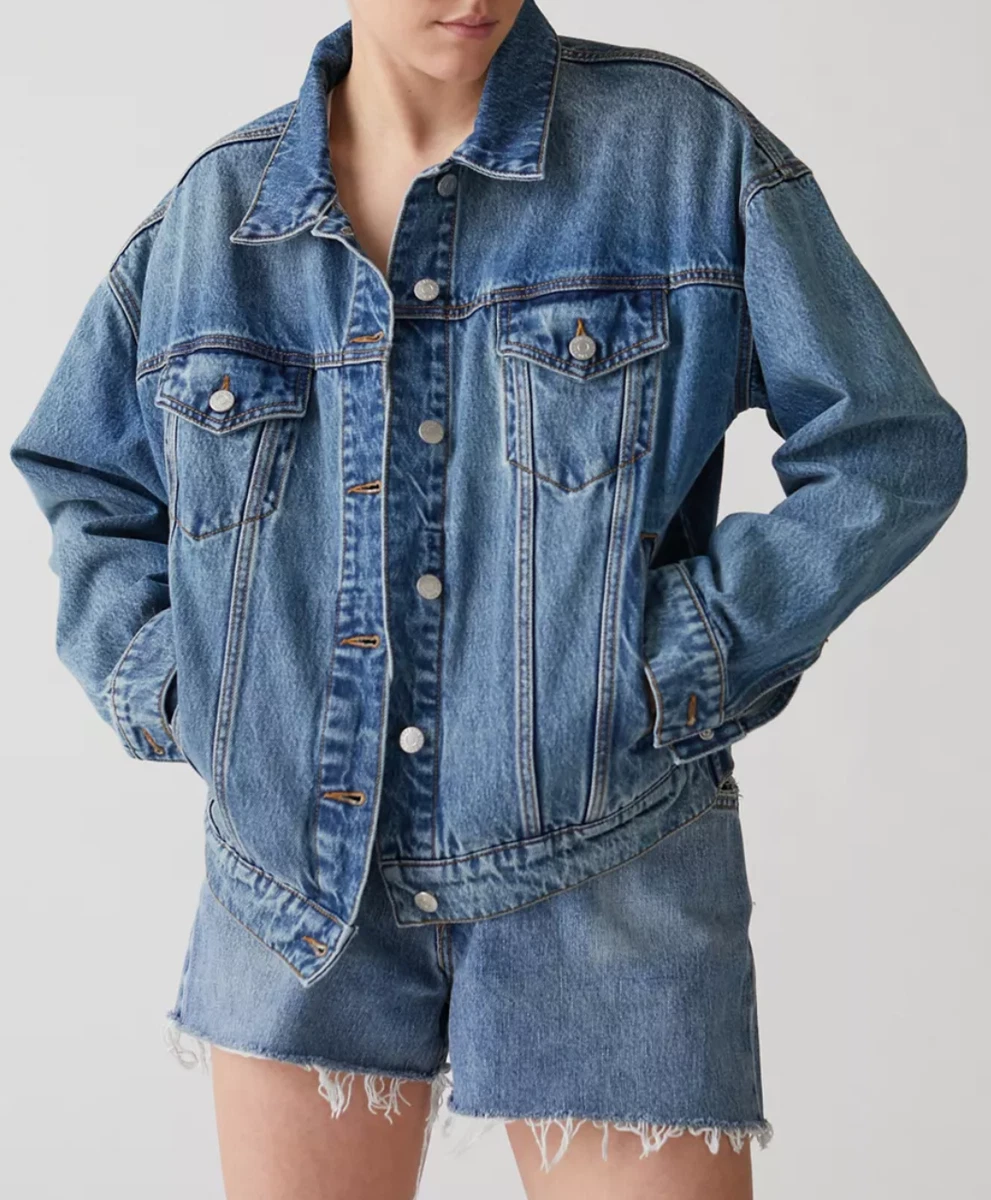 BDG Oversized Denim Trucker Jacket in Blue