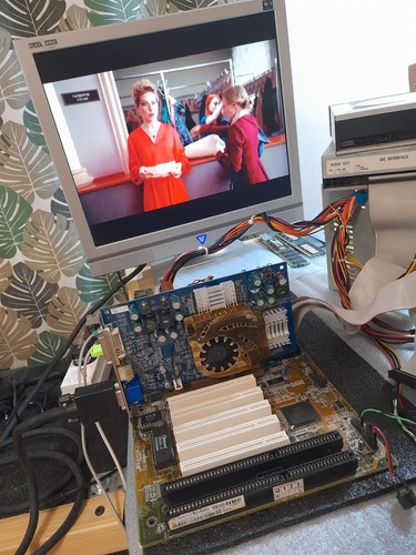 Zida Tomato 6ABX Slot 1 +CPU +RAM - 第 21/23 張圖片