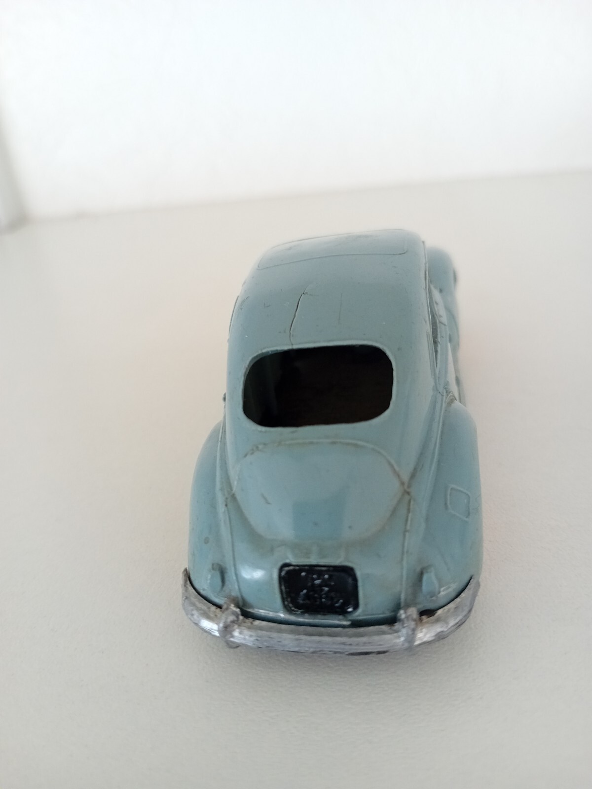 Miniature Norev 1/43 - Peugeot 203 Fourgon Glaces Miko - Occasion Très Bon état