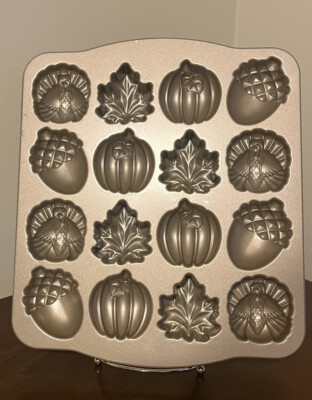 Nordic Ware Autumn Cakelet Pan Mold 3D Leaf Turkey Acorn Pumpkin Williams Sonoma