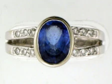 Stunning 14ktw Oval Tanzanite and Diamond Pave' Ring | GS