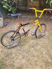 Fully refurbished Mk2 Raleigh Burner Team Banana Tribute. Raleigh chrome wheels.
