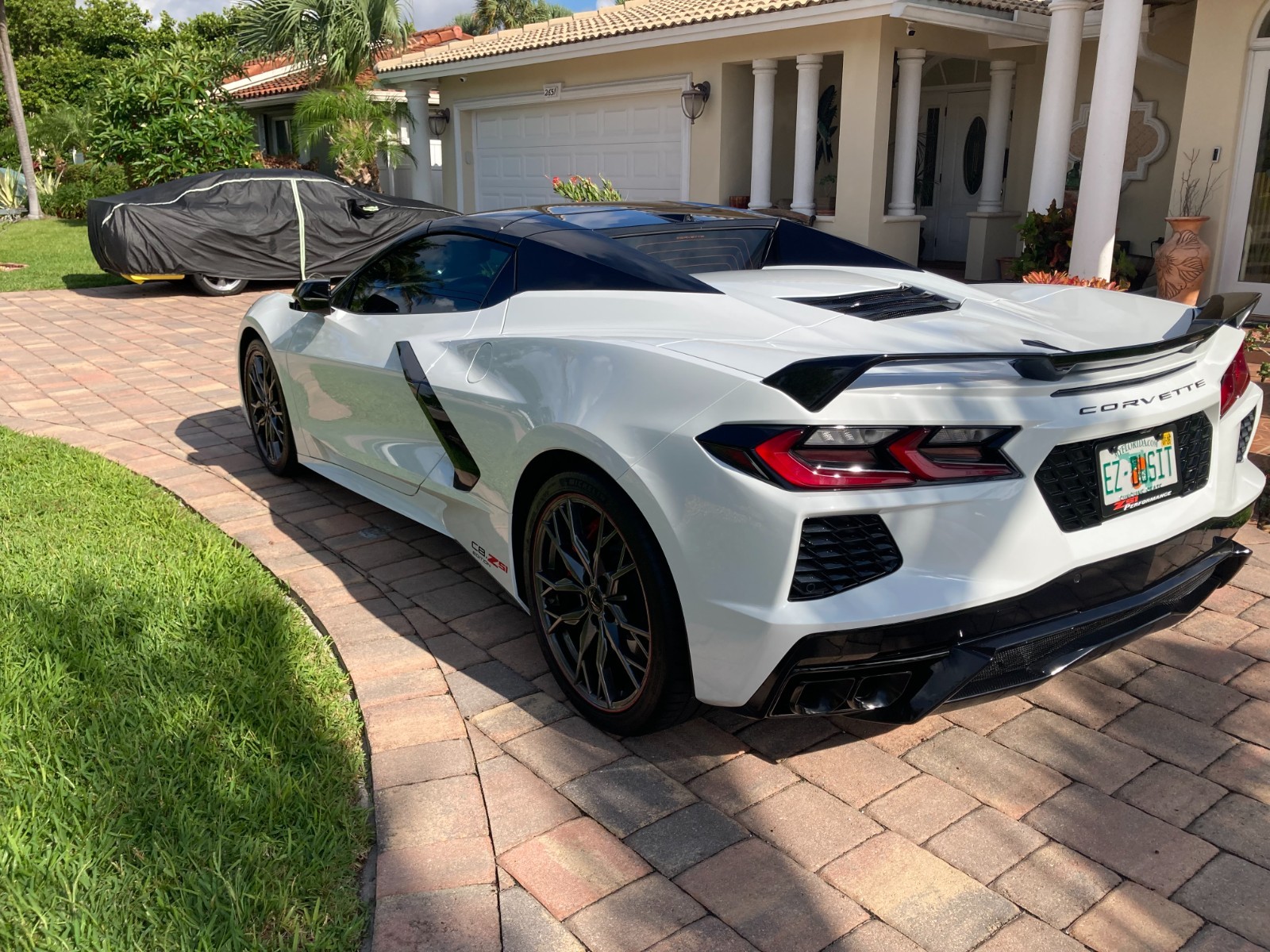 2024 White Chevrolet Corvette   | C8 Corvette Photo 3