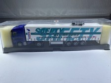 T509 AWM 1:87 HO LKW MERCEDES BENZ ACTROS Safety Vitrinenbox Schmitz Cargobull
