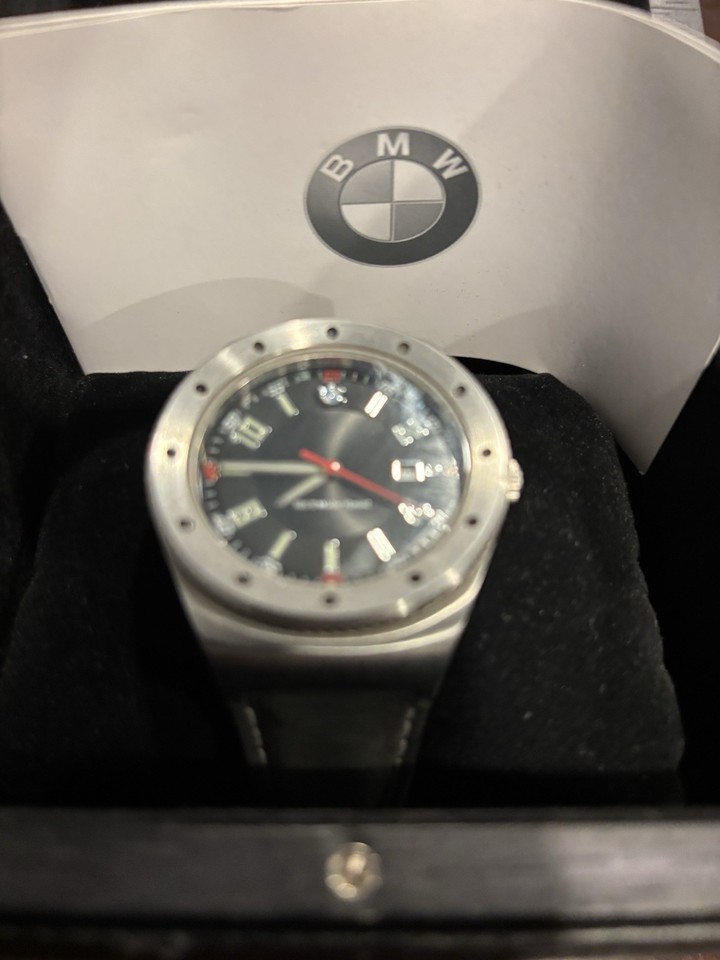 bmw watch I’m Not Sure It’s Need Battery Or Not Conditions Is Good | eBay