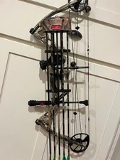 Bowtech Diamond compound bow left hand used