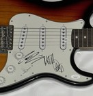 THE 1975 SIGNED ELECTRIC GUITAR MATTY HEALY GEORGE ADAM 3X JSA COA — photo 2