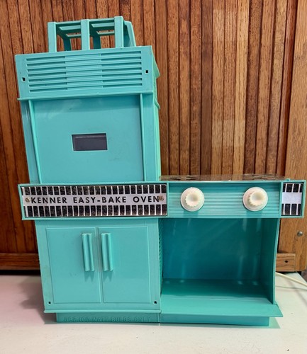 Vintage 1964 Kenner Easy Bake Oven Turquoise Working w 3 Pans