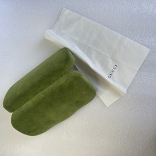 Gucci Spring Green Velvet Eyewear Case With White Satin Cleaning Cloth