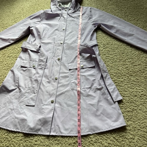RAINS wasserdichter Regenmantel Jacke Gr. M/L Lavendel Kapuze Gürtel Taschen - Bild 12 von 18