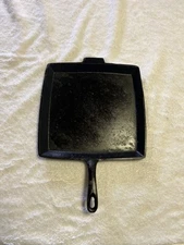 Birmingham Stove and Range ~ BSR ~ Cast Iron ~ Breakfast Griddle ~ 11 1/2 Inches