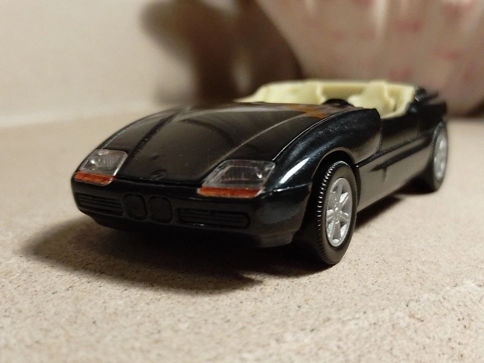 Schabak 1:43 BMW Z1. For Diorama Restoration Spares. PLS READ - Image 4 of 4