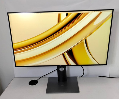 Dell UltraSharp U3219Q 31.5'' 4K UHD 2160p 60Hz IPS LED Monitor w/ stand