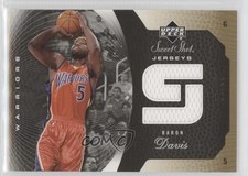 2005-06 Upper Deck Sweet Shot Jerseys Gold 31/99 Baron Davis #SSJ-BD 0o9