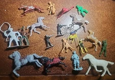 Vintage Lot Of Plastic Cowboy Indians Horses Tank Western Toys