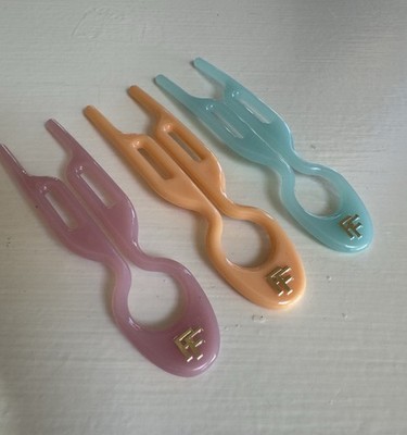 Fiona Franchimon No 1 Hairpin Trio - Seashell Pink, Peach Fuzz, Tantalizing Blue
