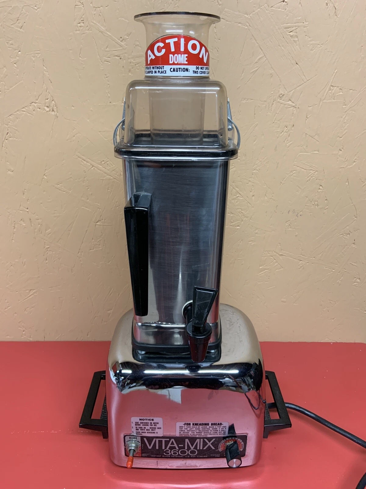 Vintage Vita Mix 3600 Plus Stainless Steel Blender Mixer Pitcher Action Dome Lid