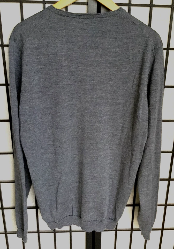 Gray Slim Fit Sweater Long Sleeve by Hugo Boss with Black Tag Men's Size XL - Image 2 of 4