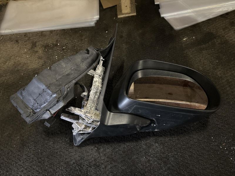 Fiat 500 2014-2017 Passenger Side Electric Mirror 4-Door L Model 1358628