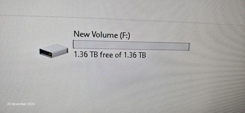 2 disques durs externes IOMEGA avec stockage de 1,5 To chacun. Total de 3 To sur les deux ! - Photo 9/11