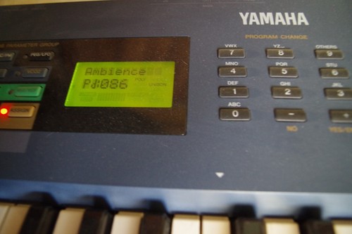 Yamaha AN1X Synthesizer - Bild 5 von 5