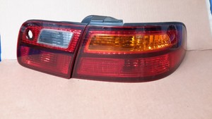 Toyota Avalon Built From 2000 To 9 2003 Rh Tail Light And Rh Boot Lid Light Ebay