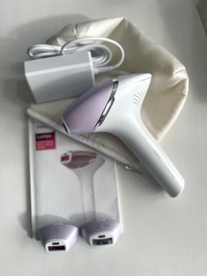 Philips Lumea IPL 8000 Series BRI949/00 Haarentfernungsgerät