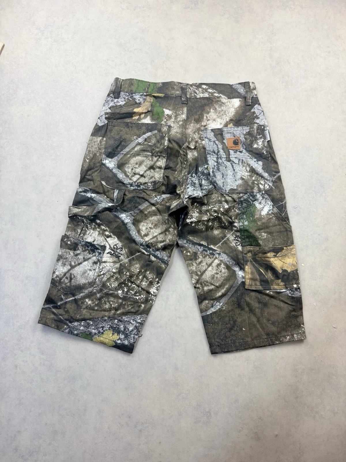 Carhartt Baggy Vintage Style Real Tree Camouflage Camo Cargo Jort / Short W36/XL