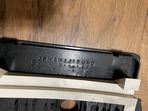 Jeep Cherokee XJ 97-01 Automatic Floor Shift Indicator Bezel Trim Auto Console - Picture 7 of 7