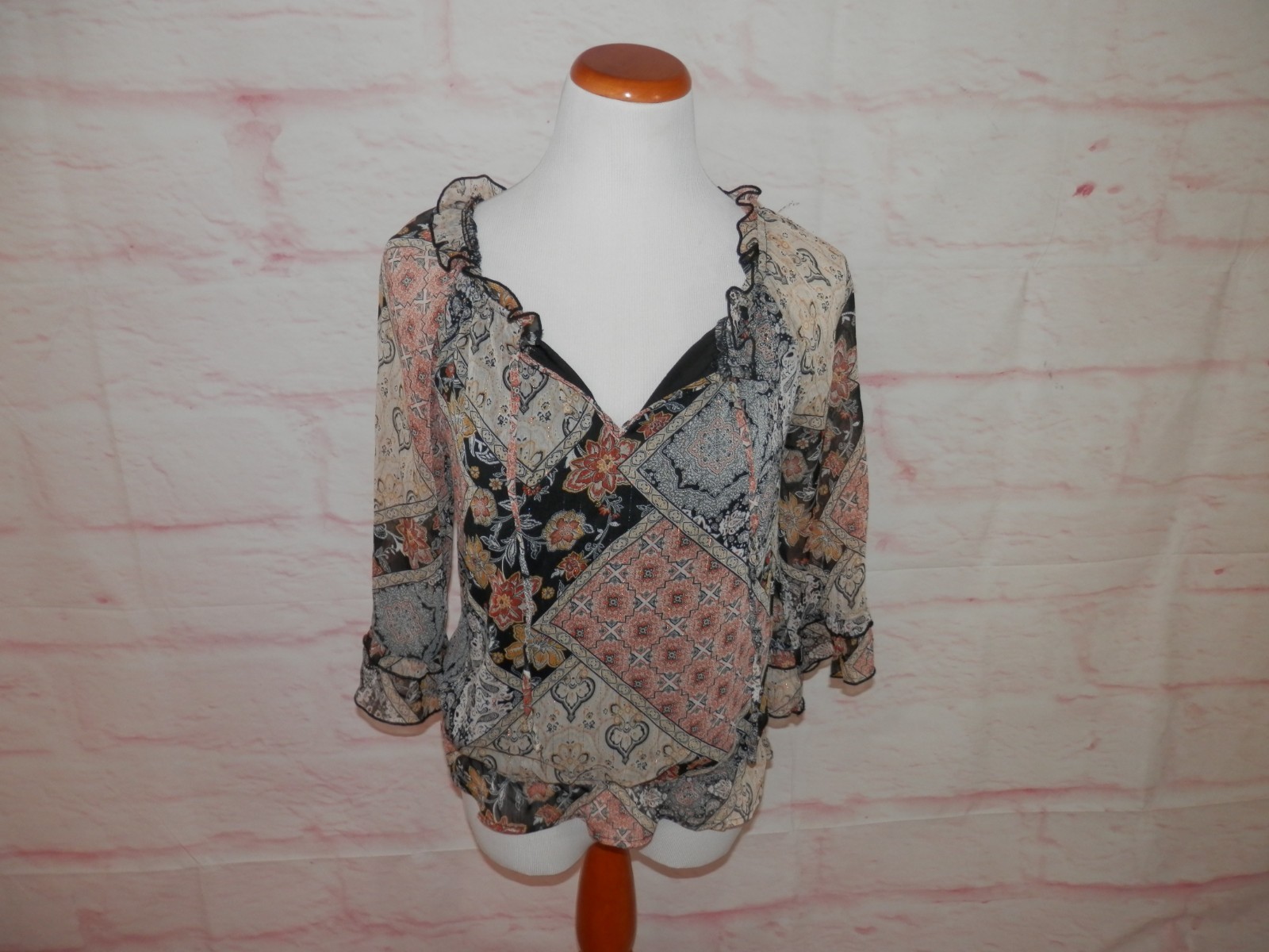 BCX Juniors Medium Patchwork Paisley Ruffle V Nec… - image 1