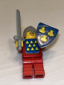 1978 Lego Classic 375 6075 Yellow Castle Red Knight Minifigure