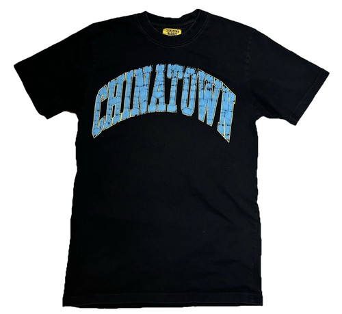 Men’s M Original Chinatown Market Tee T Shirt Spellout Logo
