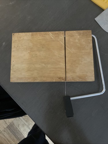 Cheese board / Cheese slicer / Premium wood - Picture 1 of 6