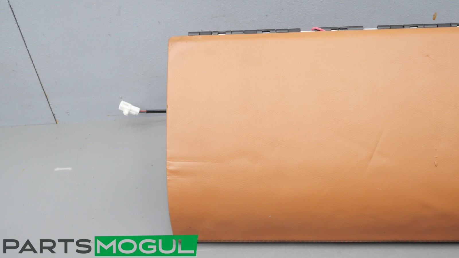 03-13 Maserati Quattroporte S Dash Board Dashboard Glove Box Compartment OEM